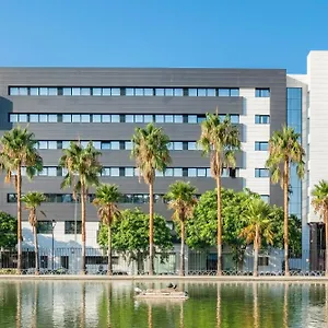 https://vincci-malaga.es-andalucia.com