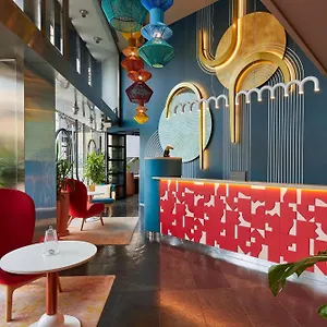 https://ayre-hotel-gran-via.catalonia-hotels.com
